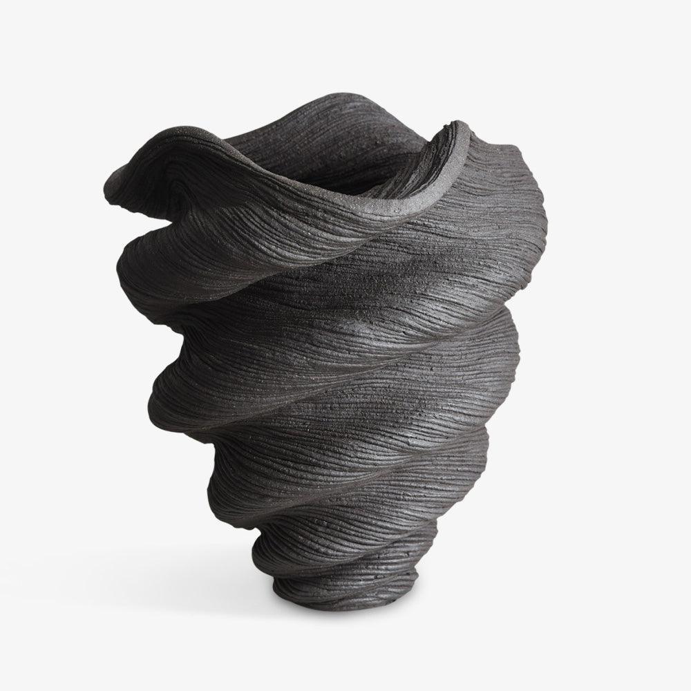 Black Vase , Sculpture by Black Vase Tappan